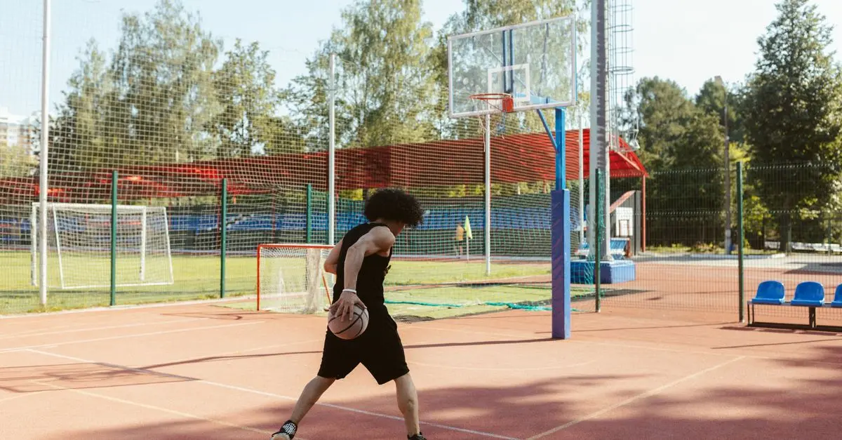 Comment la nutrition influence le jeu de basketball