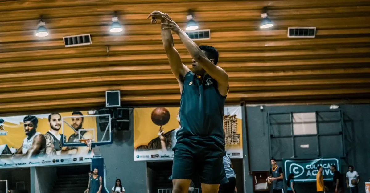 Les derniers transferts marquants du basketball : analyse des impacts