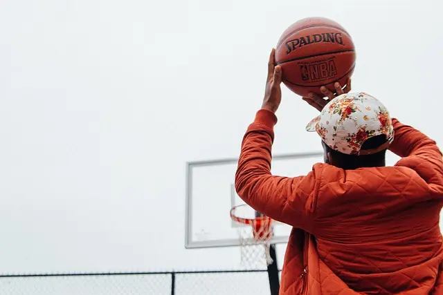 Les derby NBA à ne pas manquer cette saison : Guide complet